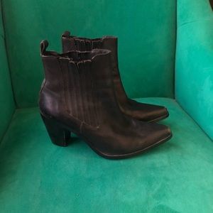 Vintage black booties